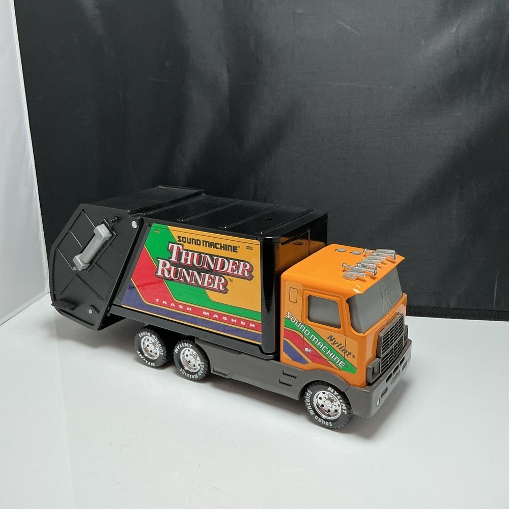 Nylint Sound Machine Thunder Runner Trash Masher Garbage Truck Sound Light Work